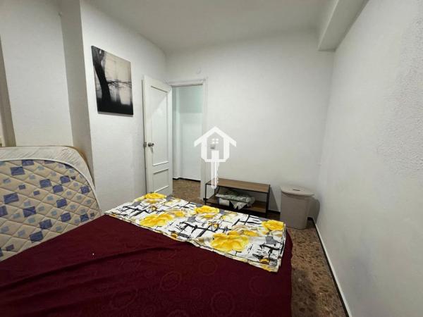 Piso en CL Montero Rios