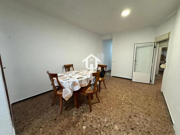 Piso en CL Montero Rios