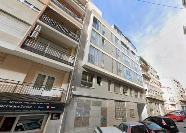 Estudio en calle Elda