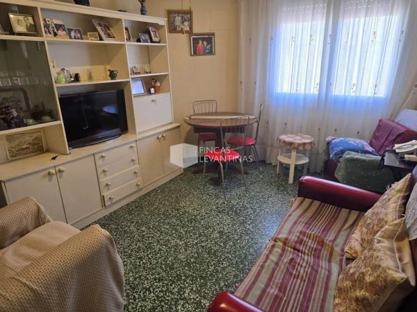 Piso en Barrio Campoamor