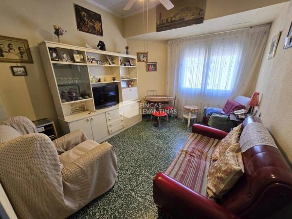 Piso en Barrio Campoamor