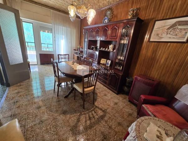 Piso en Barrio Campoamor