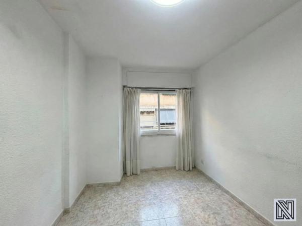 Piso en Barrio Carolinas Bajas