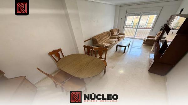 Piso en Barrio Carolinas Bajas