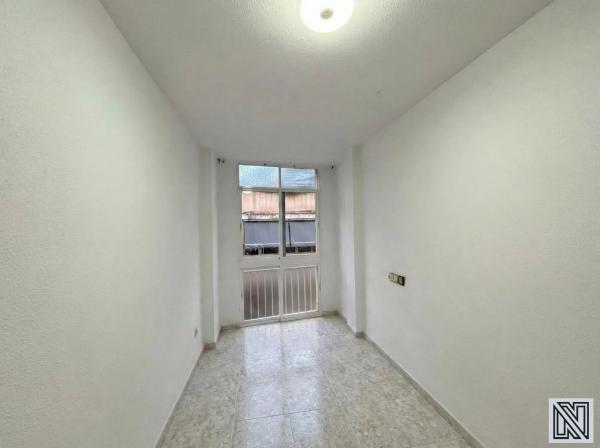 Piso en Barrio Carolinas Bajas