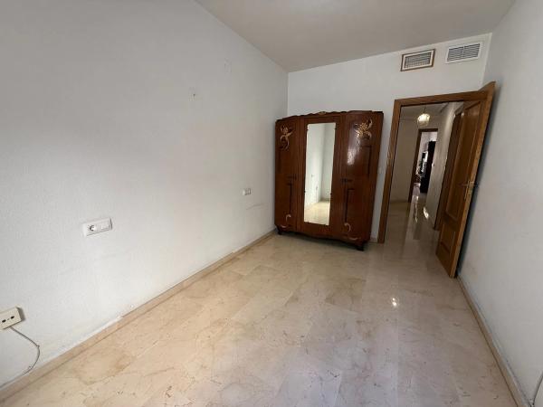 Piso en Barrio Carolinas Bajas