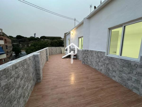 Piso en calle Francisco Carratalá Cernuda