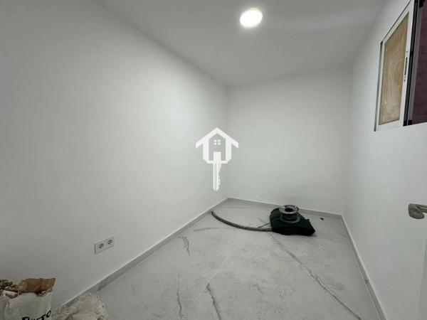 Piso en calle Francisco Carratalá Cernuda