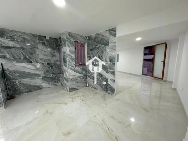 Piso en calle Francisco Carratalá Cernuda