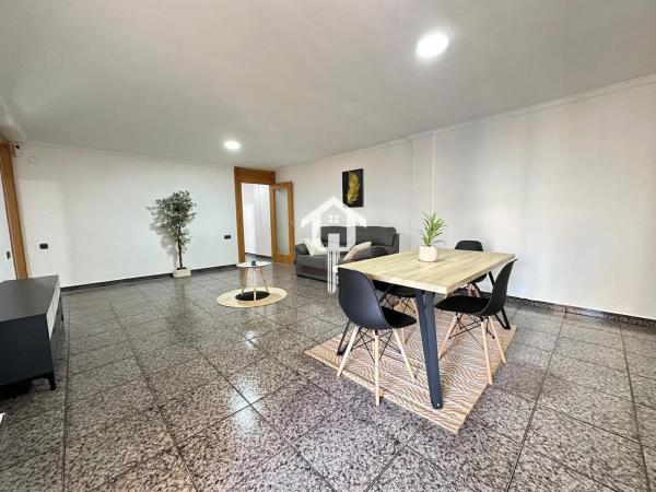 Piso en calle Rosello