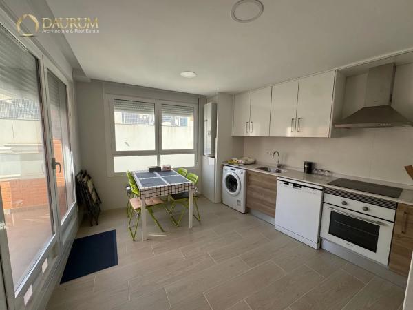 Ático en calle Carlos Arniches