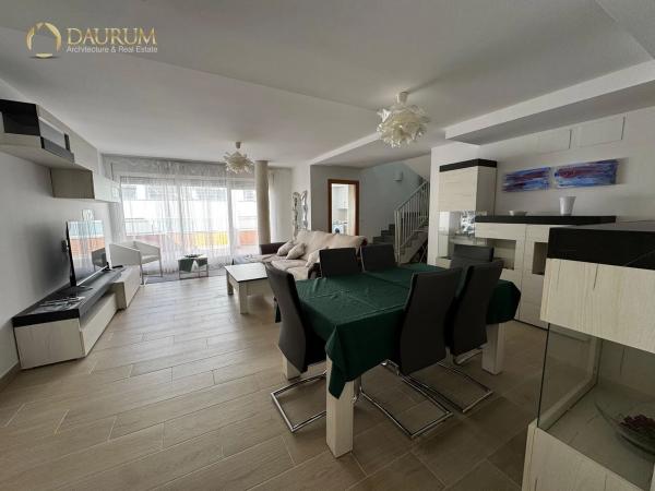 Ático en calle Carlos Arniches