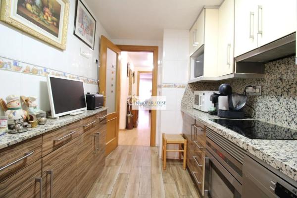 Piso en calle Nou D'Octubre