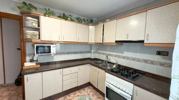 Piso en avenida Conde de Lumiares