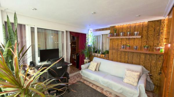 Piso en avenida Conde de Lumiares