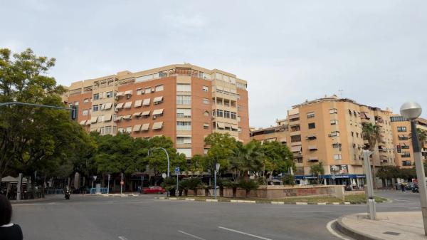 Piso en avenida Conde de Lumiares