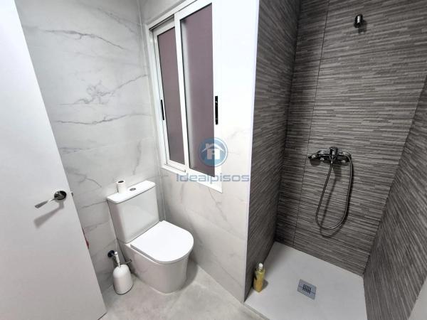 Piso en CL Jaime Segarra