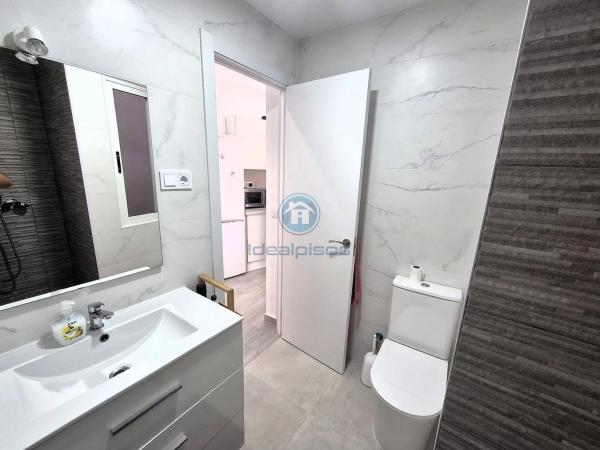 Piso en CL Jaime Segarra