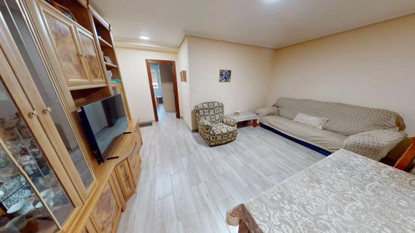 Piso en calle Pascual de la Mata