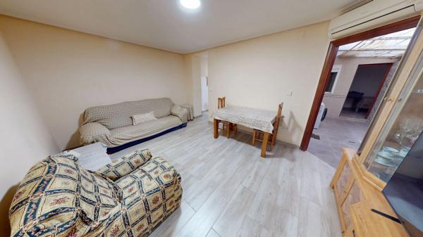 Piso en calle Pascual de la Mata