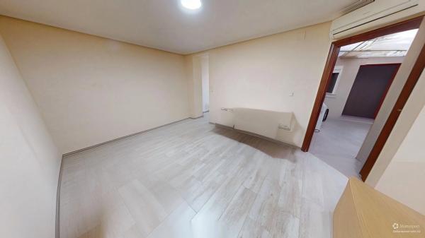 Piso en calle Pascual de la Mata