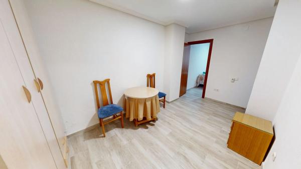 Piso en calle Pascual de la Mata