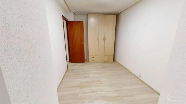 Piso en calle Pascual de la Mata