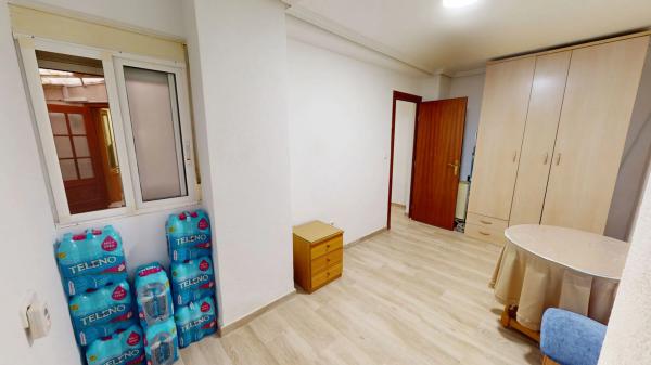 Piso en calle Pascual de la Mata