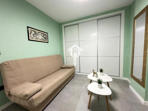 Piso en calle Francisco Carratalá Cernuda