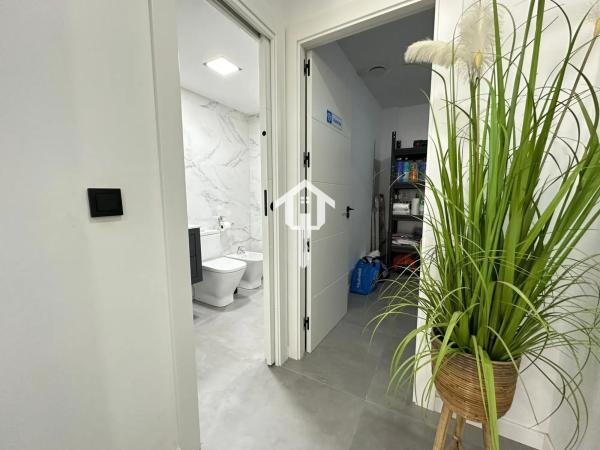 Piso en calle Francisco Carratalá Cernuda