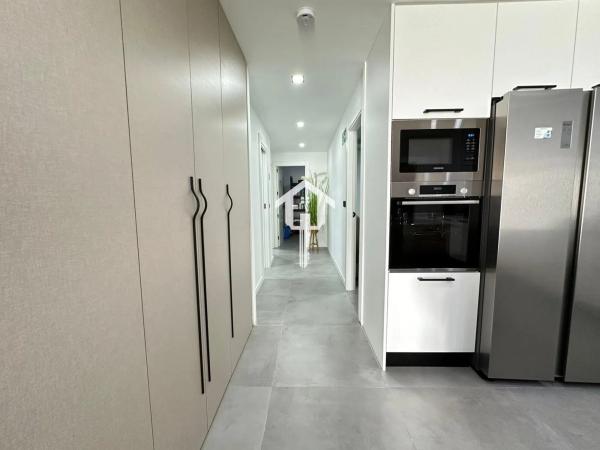 Piso en calle Francisco Carratalá Cernuda