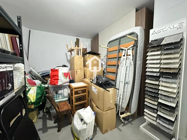 Piso en calle Francisco Carratalá Cernuda