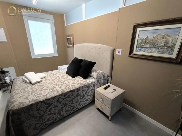 Piso en calle Francisco Carratalá Cernuda