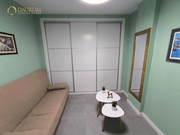 Piso en calle Francisco Carratalá Cernuda