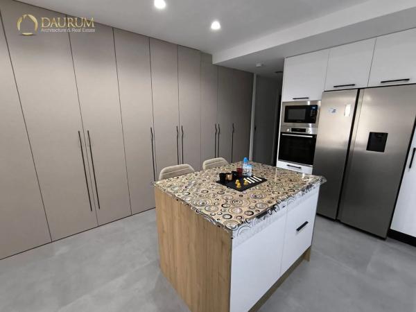 Piso en calle Francisco Carratalá Cernuda