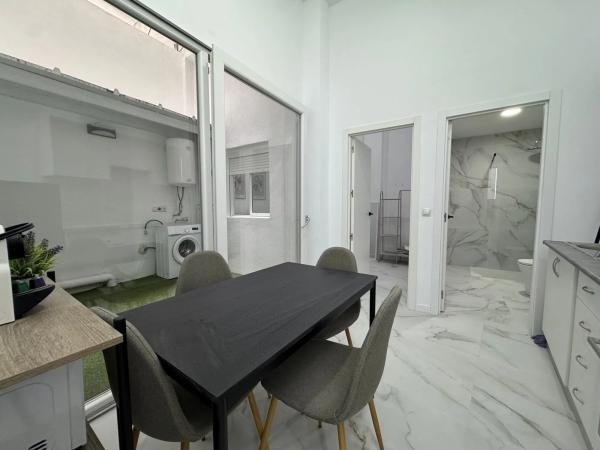 Piso en CL Sevilla, 81