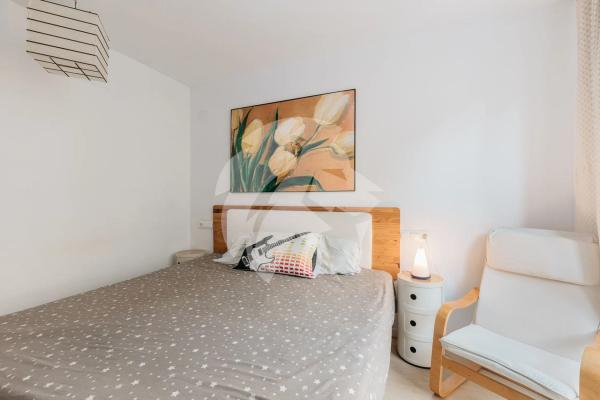 Estudio en calle Cronista Viravens