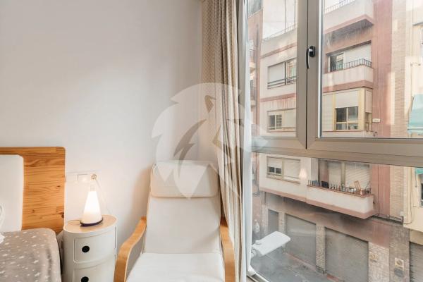 Estudio en calle Cronista Viravens