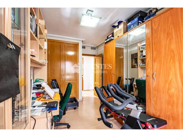 Piso en avenida de Jijona