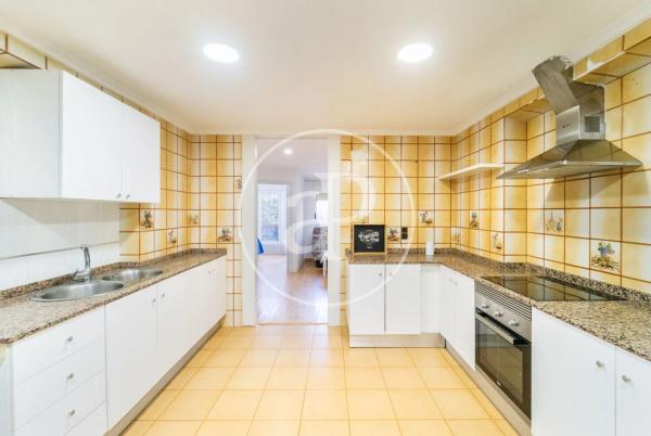 Piso en avenida Alcoi