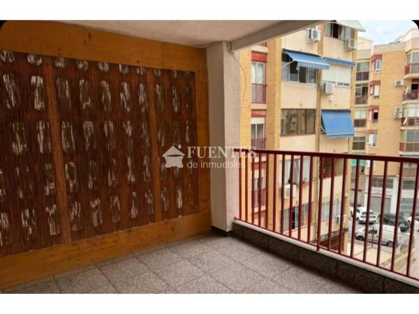 Piso en calle Rosello