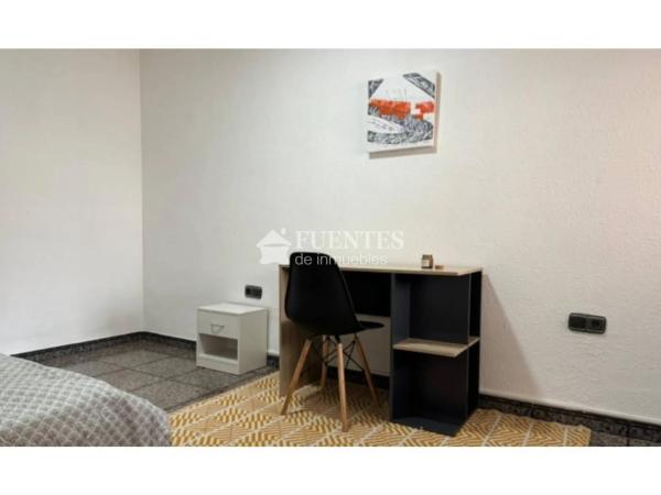 Piso en calle Rosello