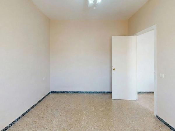 Piso en Barrio Carolinas Bajas