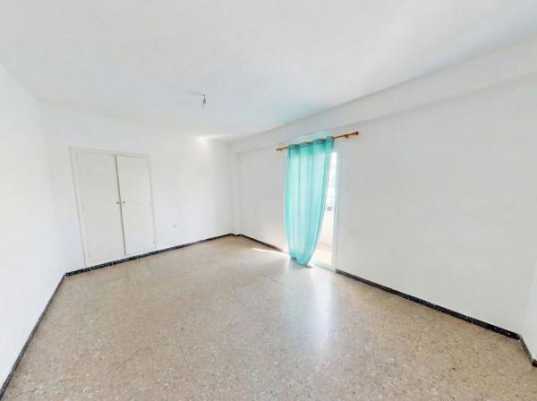 Piso en Barrio Carolinas Bajas