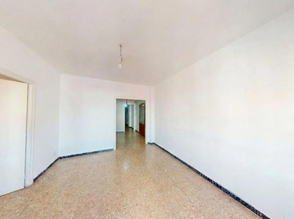 Piso en Barrio Carolinas Bajas