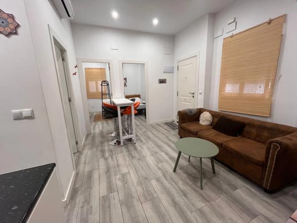 Piso en calle Elda, 3