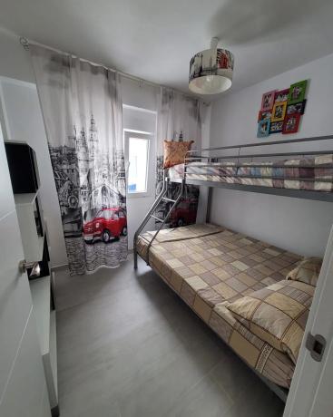 Piso en avenida Alcoi, 9