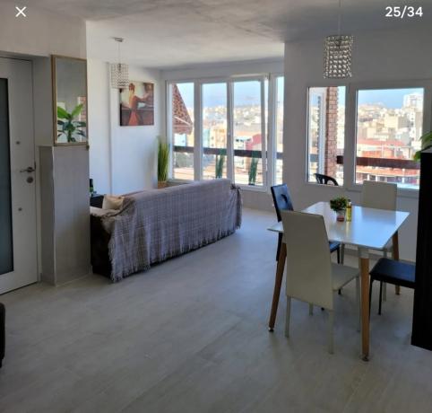 Piso en avenida Alcoi, 9