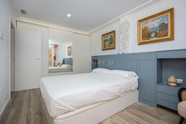 Casa independiente en calle Aspe, 44