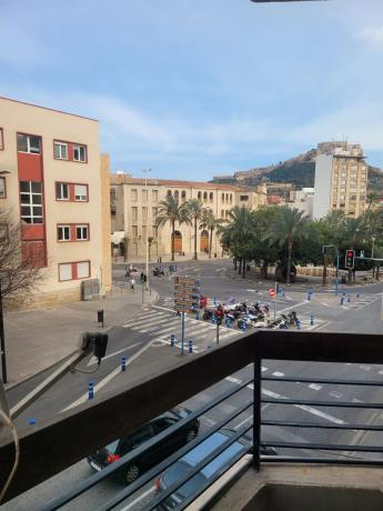 Piso en avenida Alcoi, 9